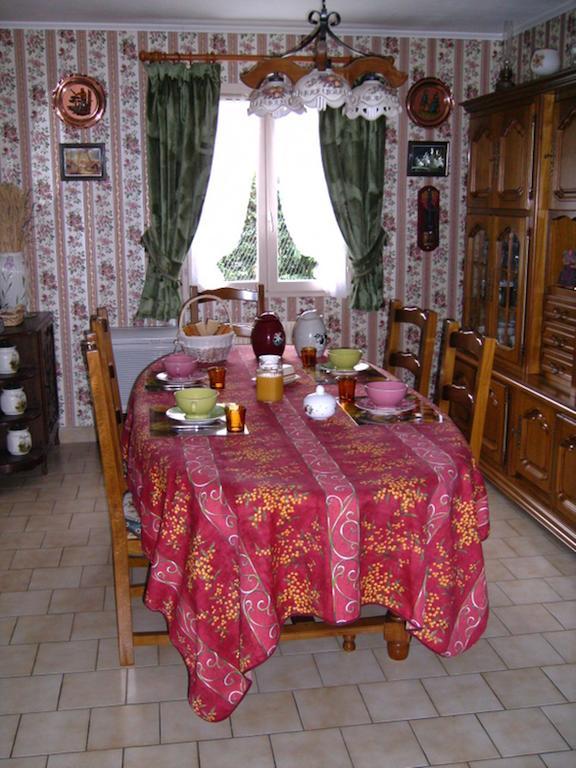 Bed and Breakfast Au Repos Saint-Jean Chinon Exterior foto